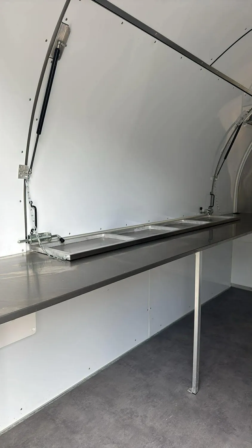 Plan de travail avec bacs inox encastrés